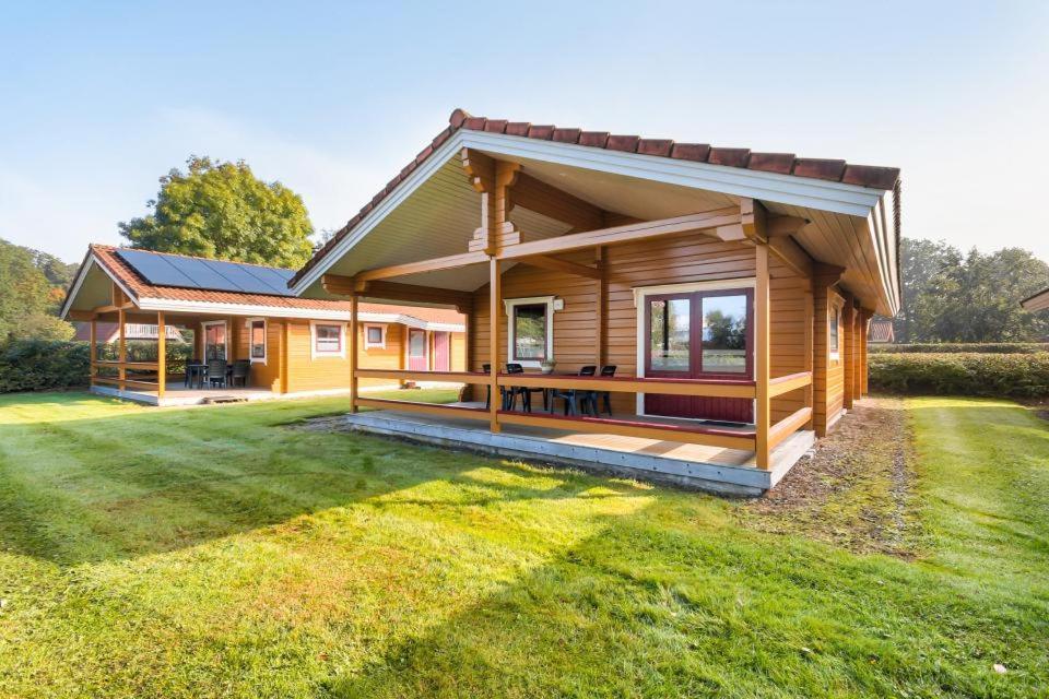 Lupine Lodge Gramsbergen エクステリア 写真